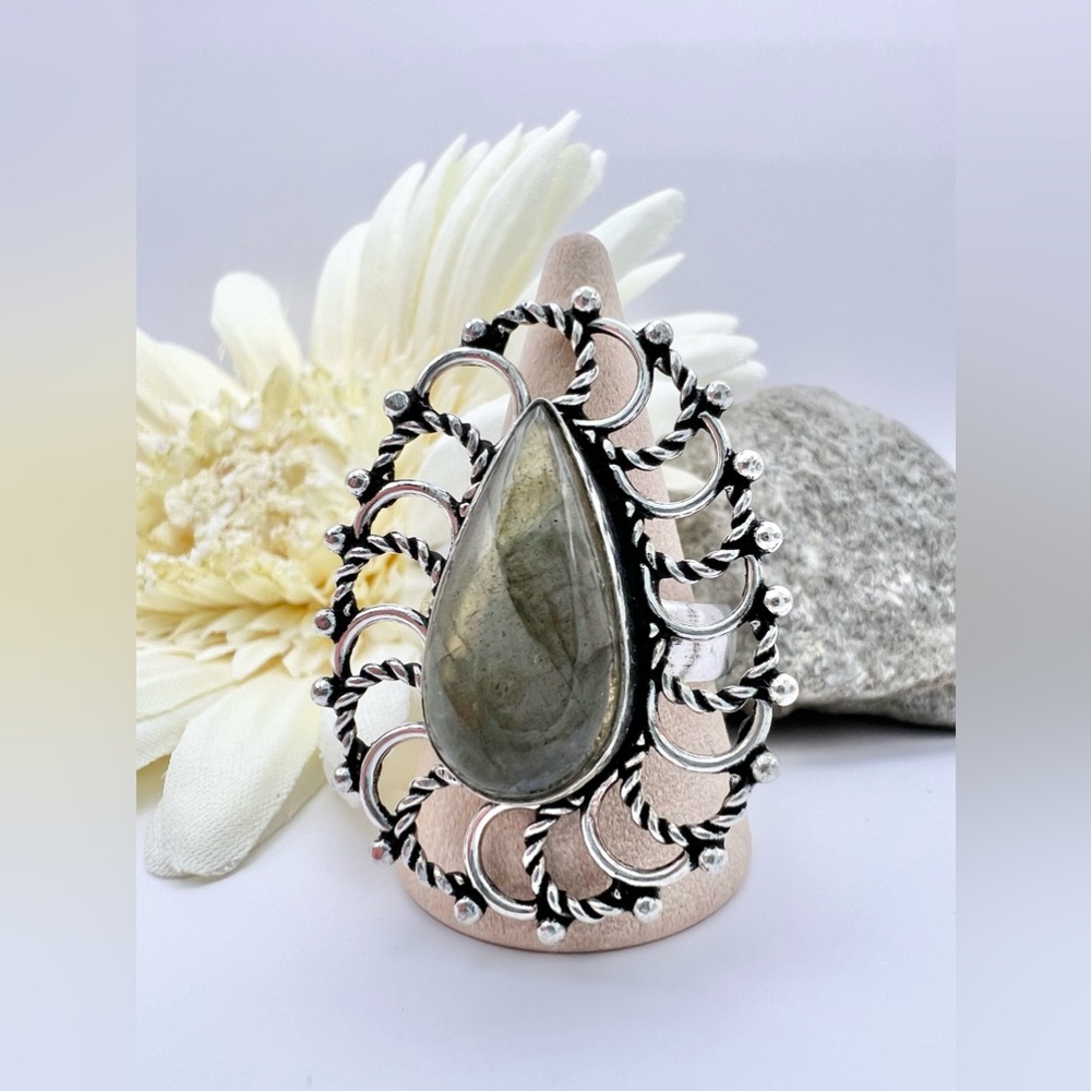 LABRADORITE RING - Picture 3 of 7